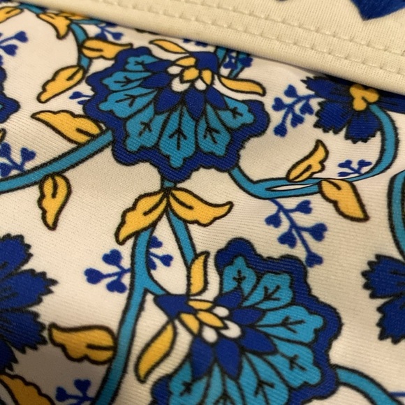 Whipstiched Floral Bikini Set - Picture 2 of 5